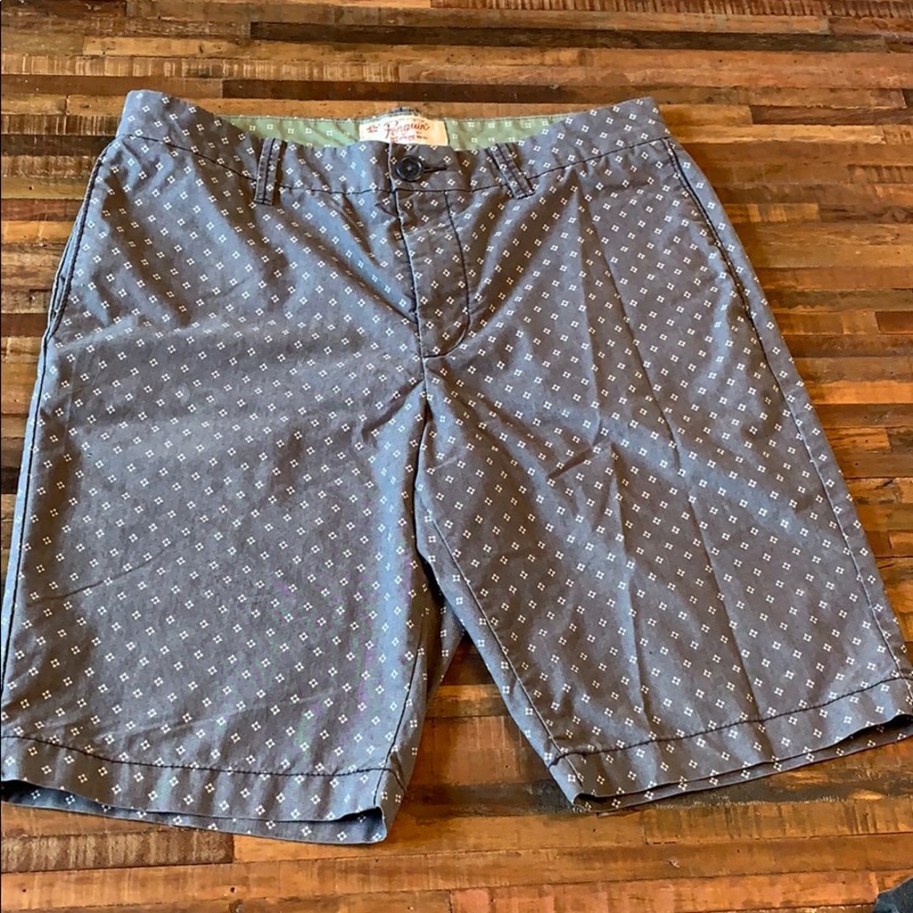 Penguin Shorts Size 32 Men
